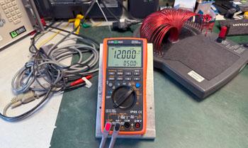 Processmultimetrar och processkalibratorer